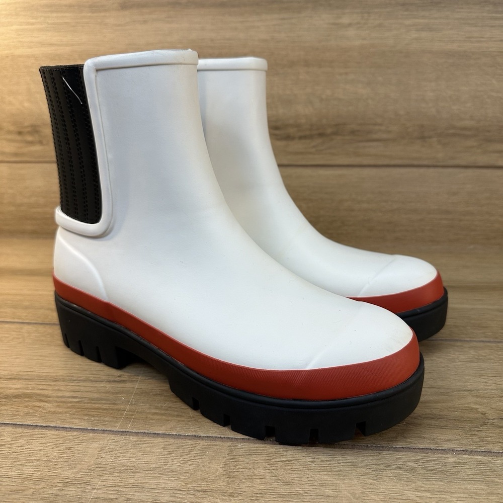 TORY BURCH White Foul‎ Weather Hurricane Ankle Boots Size 9M Ivory/Perfect Black